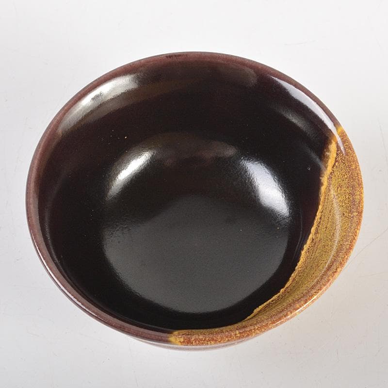 九谷焼　徳田八十吉(正彦)造　黒釉　ぐい呑　酒盃　共箱　V　6589