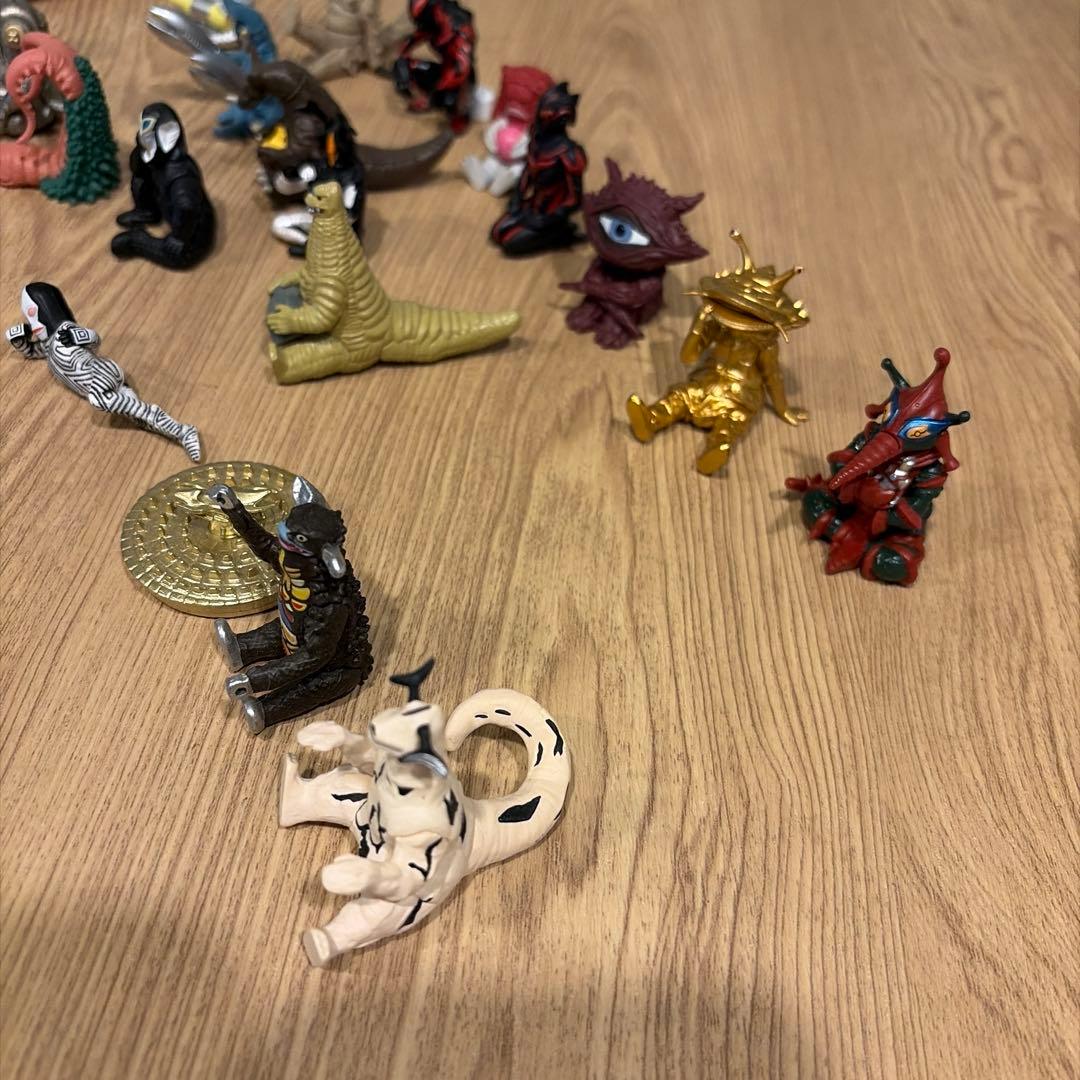 ウルトラマン　怪獣まちぼうけ　1〜5弾　コンプリート