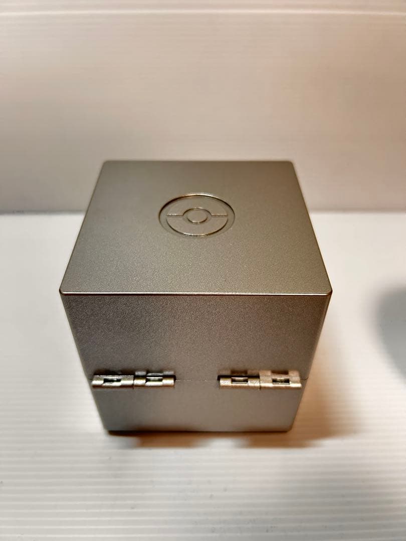 国内正規品　モンスターボールレプリカ