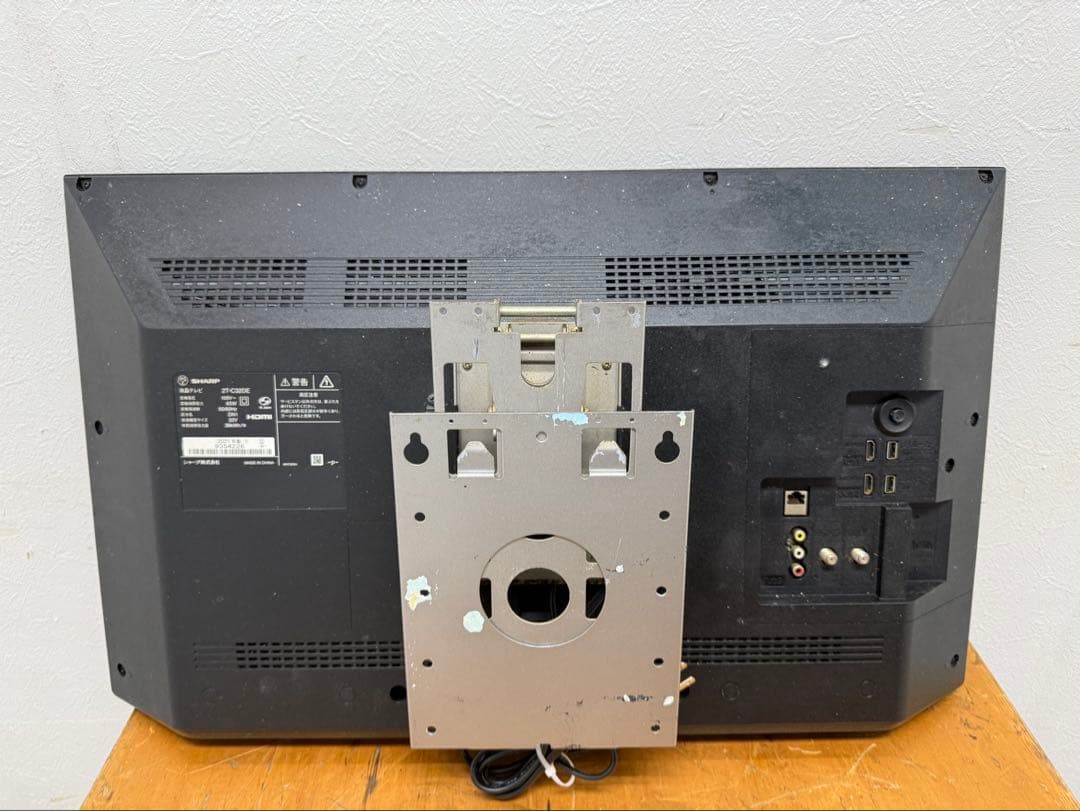 液晶テレビ 壁掛け対応 スリムデザイン