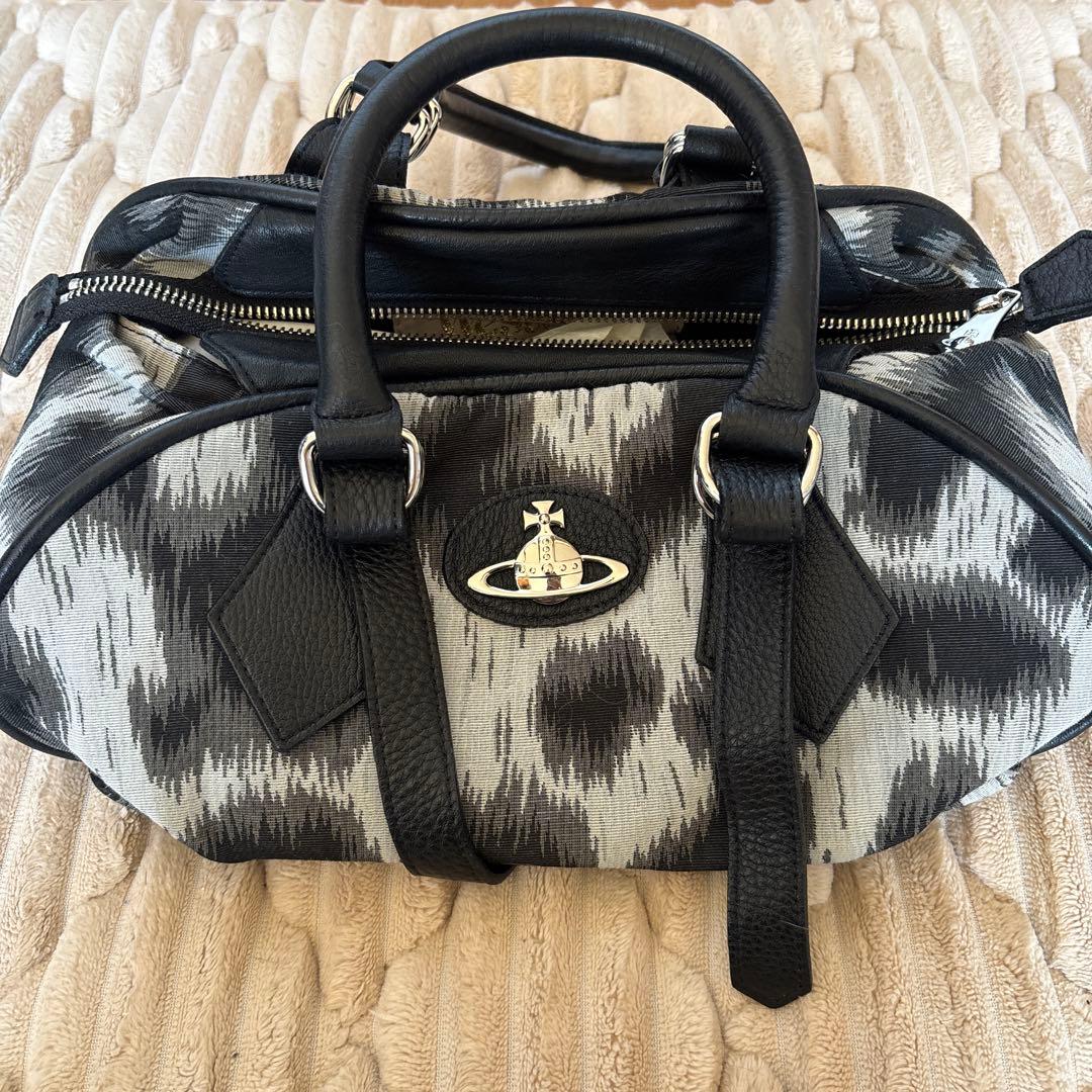 ヴィヴィアンウエストウッド ハンドバッグ