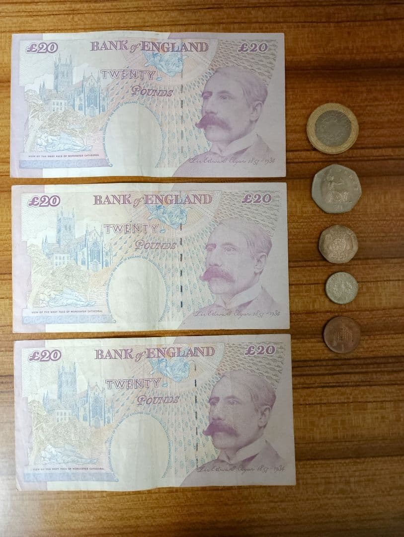 イギリス 旧紙幣 20ポンド札（3枚）、硬貨（5枚） セット