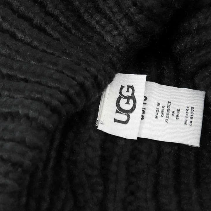 新品未使用　アグ　UGG　ニット帽