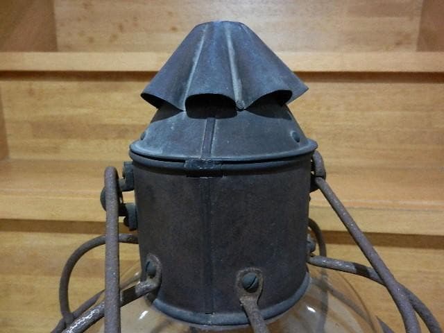 アンティーク船舶用＜オニオン＞オイルランプ