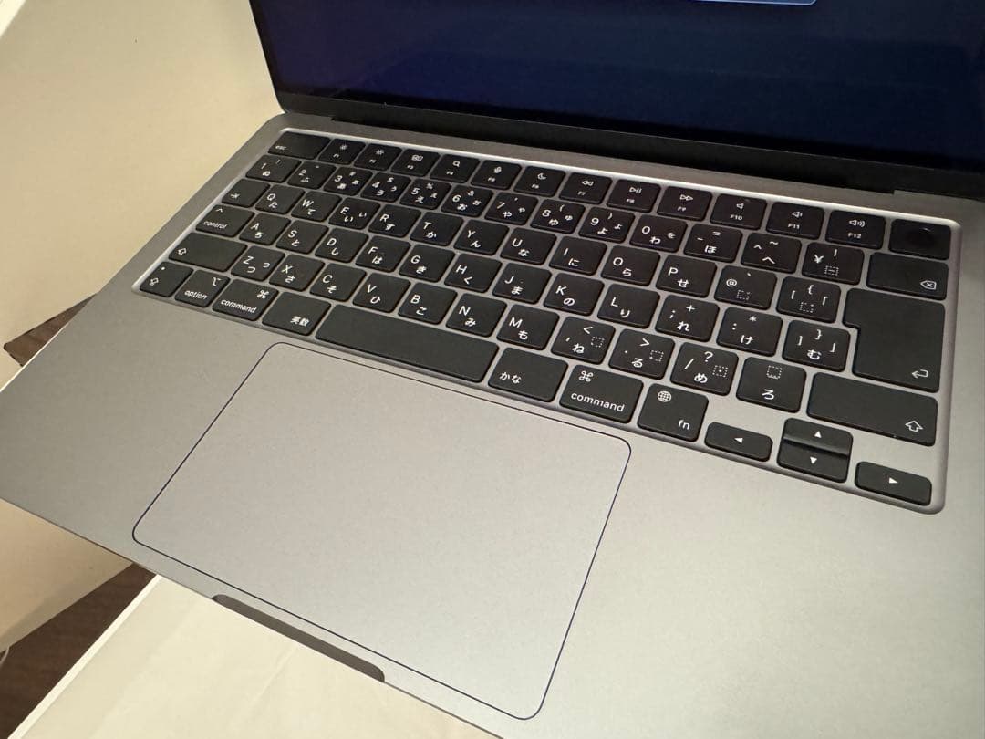 美品❤️MacBook Air M2 13.6インチ 8GB 256GB 初期化済