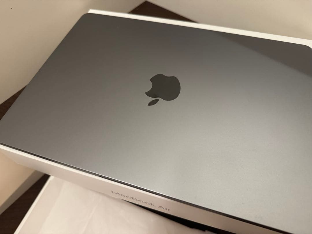 美品❤️MacBook Air M2 13.6インチ 8GB 256GB 初期化済