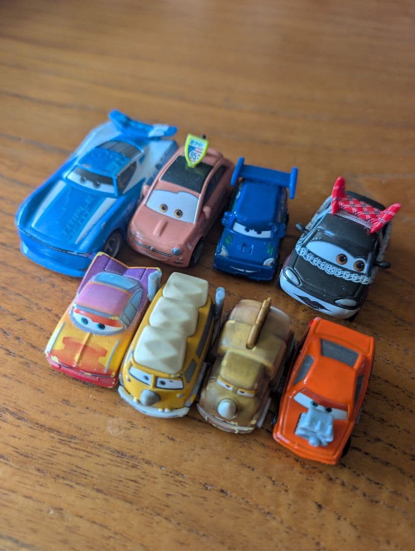 マテル社Disney Pixar ディズニー Cars カーズ ミニカー 13台