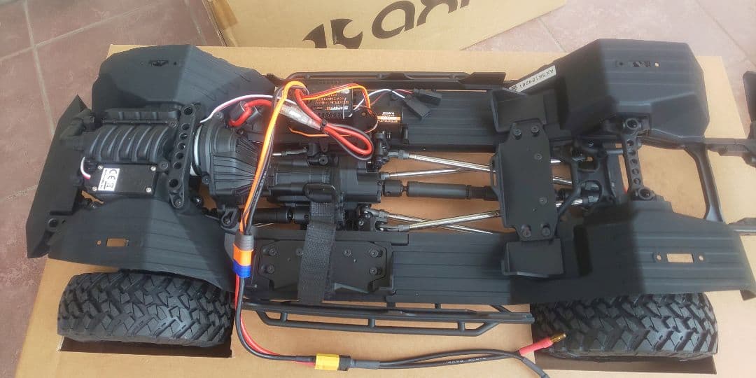 SCX10Ⅲ ジープ グラディエーター RTR バッテリー付 充電器は別