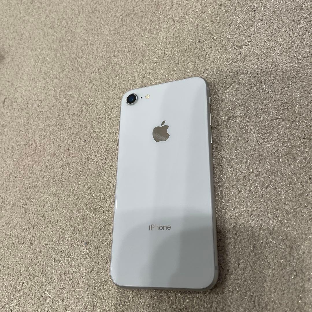 iPhone8 ホワイト