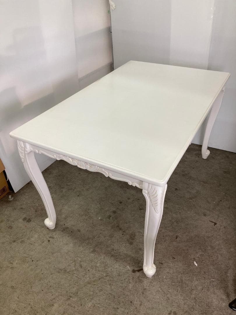 【M-168】ダイニングテーブル　ホワイトカラー 姫系 中古 激安