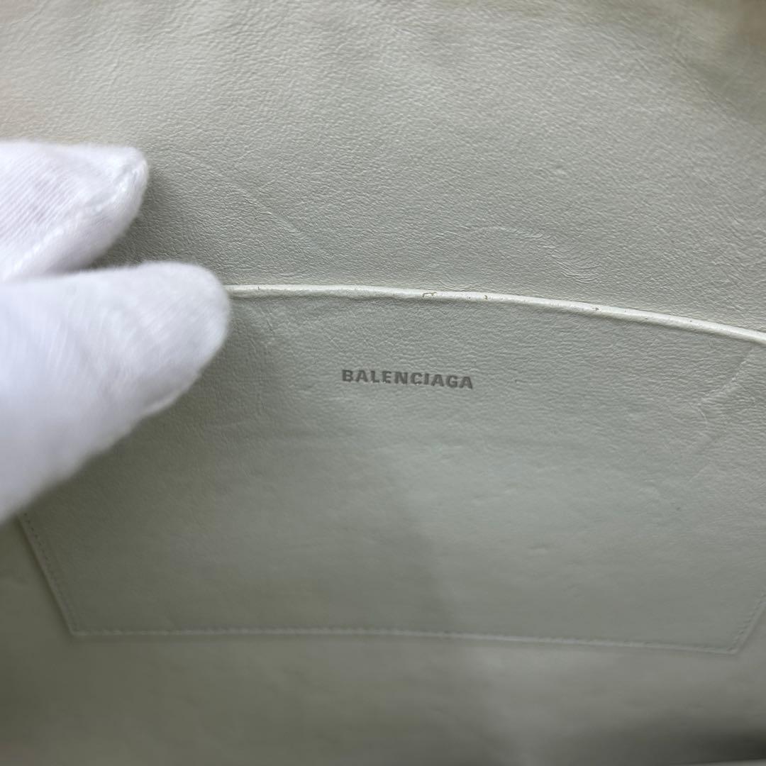 BALENCIAGA レザークラッチバッグ ホワイト