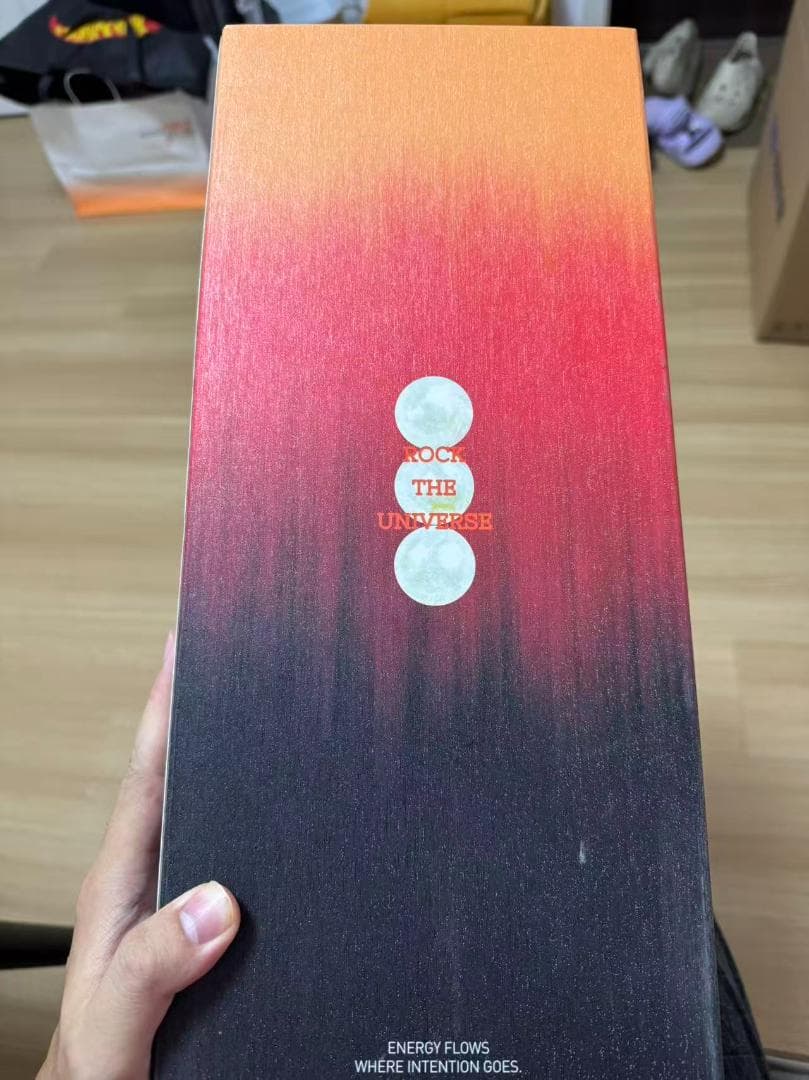 すぐ発送可　正規品POPMART LABUBU ROCKThe Universe