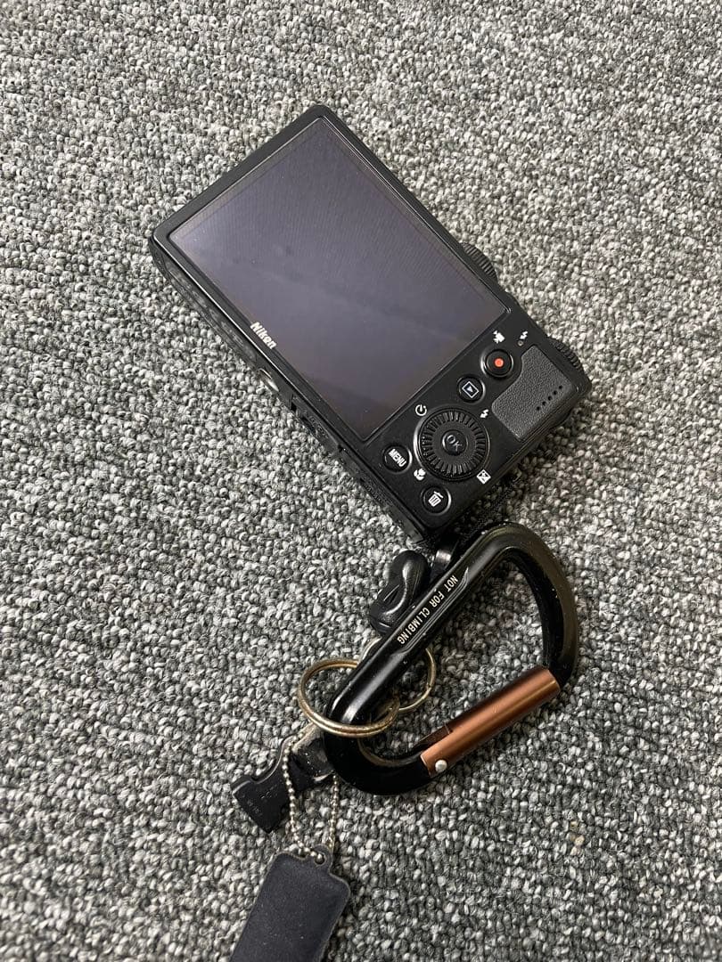 Nikon コンパクトデジタルカメラ