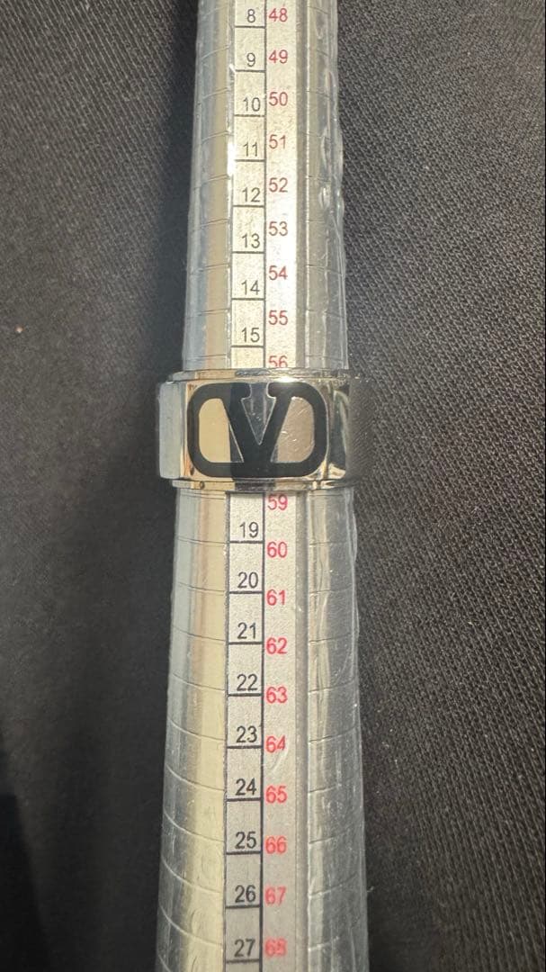 Valentino ヴァレンティノ　Vロゴ シグネチャー メタル リング