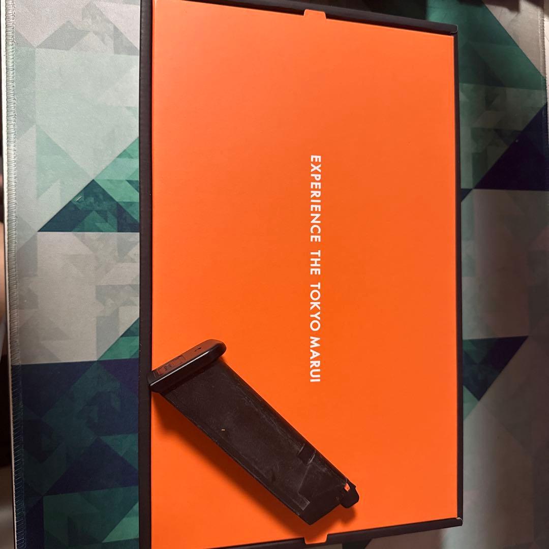 東京マルイGLOCK17 Gen5 予備マガジン付き