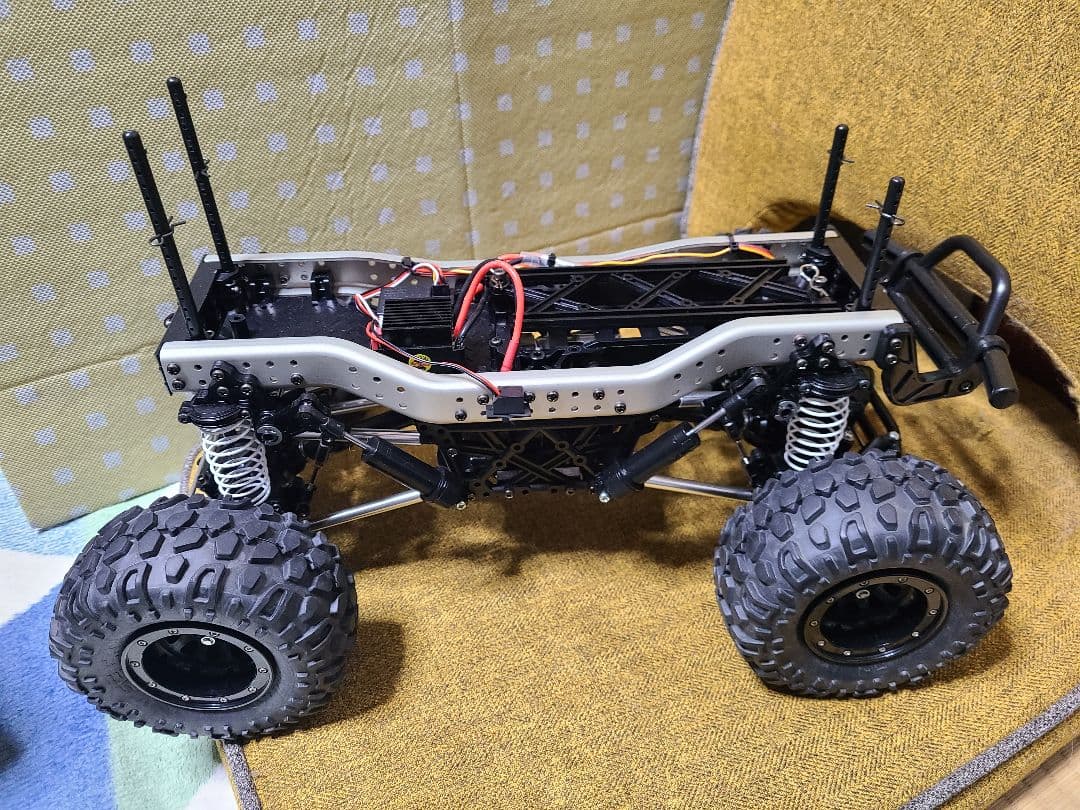 かっちゃん タミヤ　CR-01　クローラーラジコン