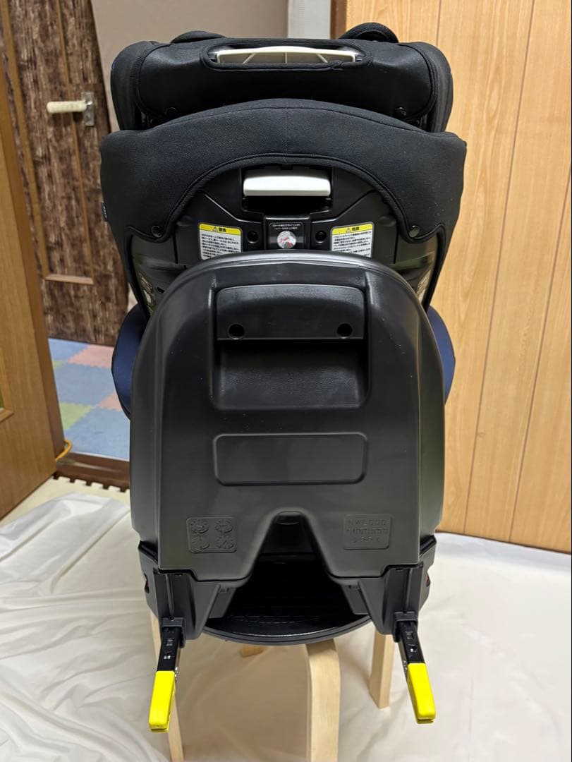 2023年モデル アップリカ フラディア プラス プレミアム チャイルドシート