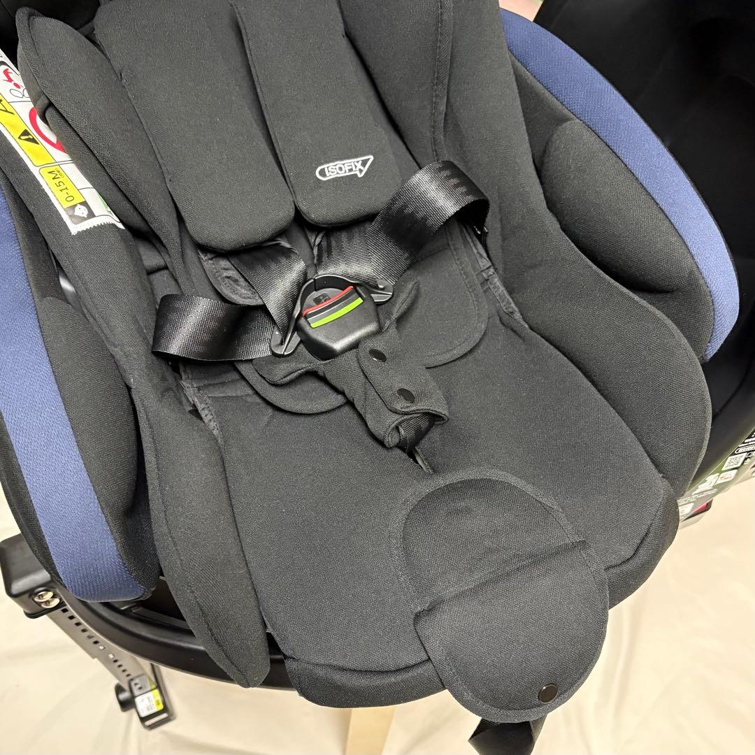 2023年モデル アップリカ フラディア プラス プレミアム チャイルドシート