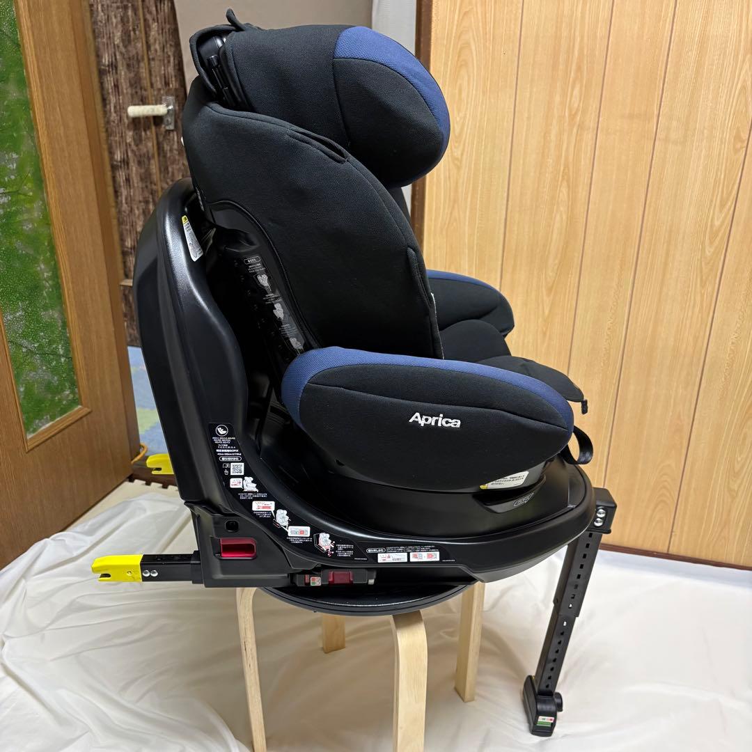 2023年モデル アップリカ フラディア プラス プレミアム チャイルドシート