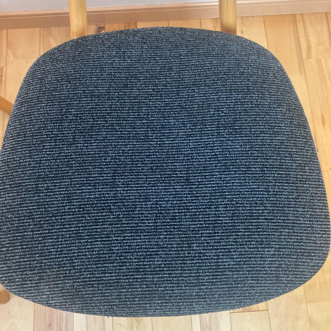 美品　QUON/クオン　プラム　ダイニングチェア2脚　椅子