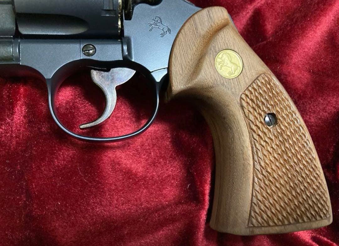 つばき 希少木製グリップ付　美品コルトパイソンマルイガスリボルバー