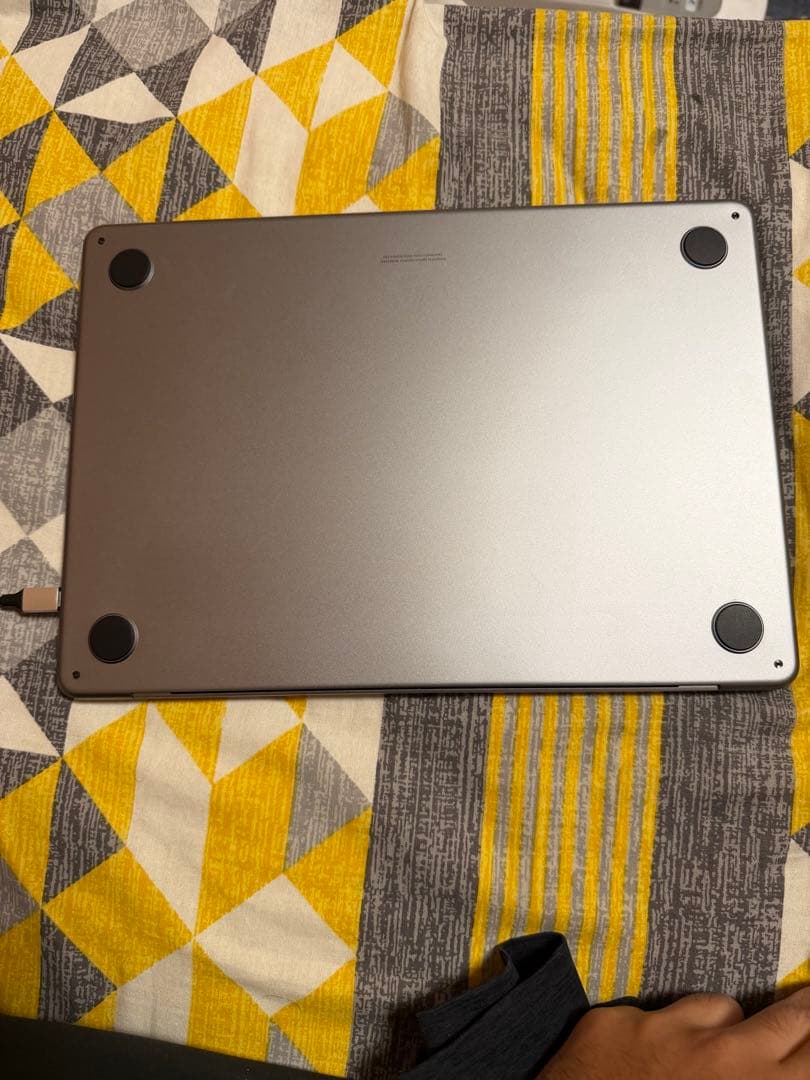 macbook Air M2 18/512GB 13インチ