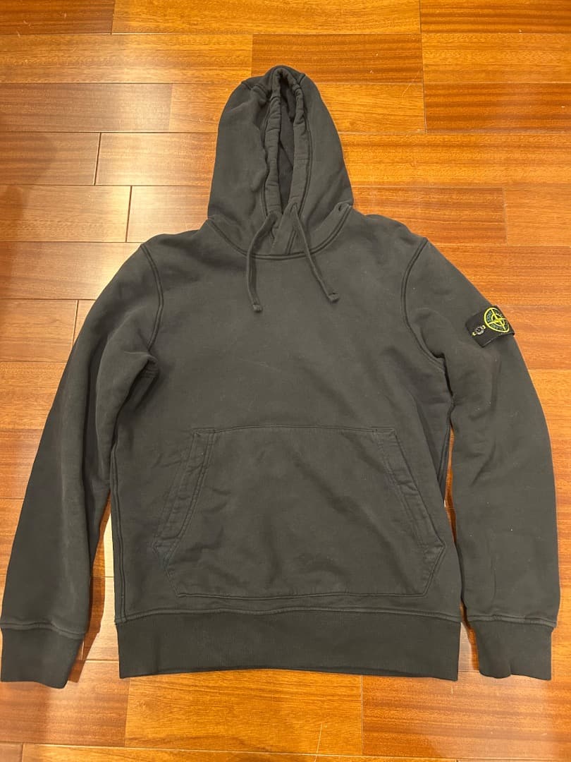 stone パーカーBLACK