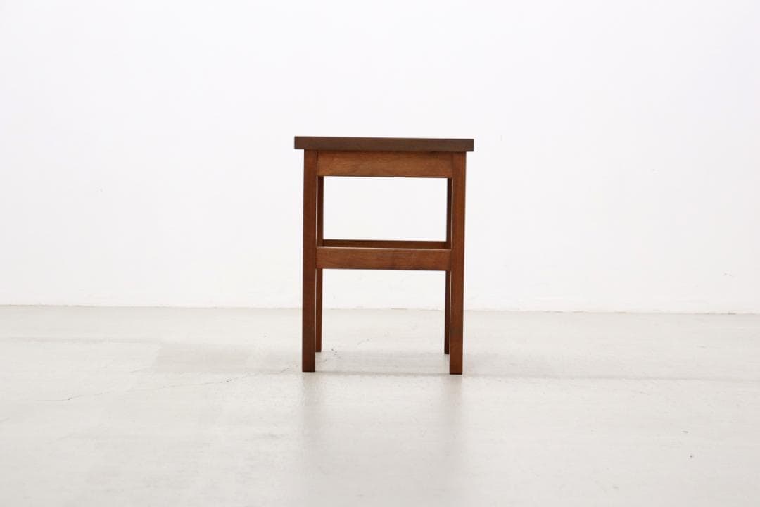 シャルドネ PINEAU ピノウ ウォールナット無垢材 スツール チェア モダン