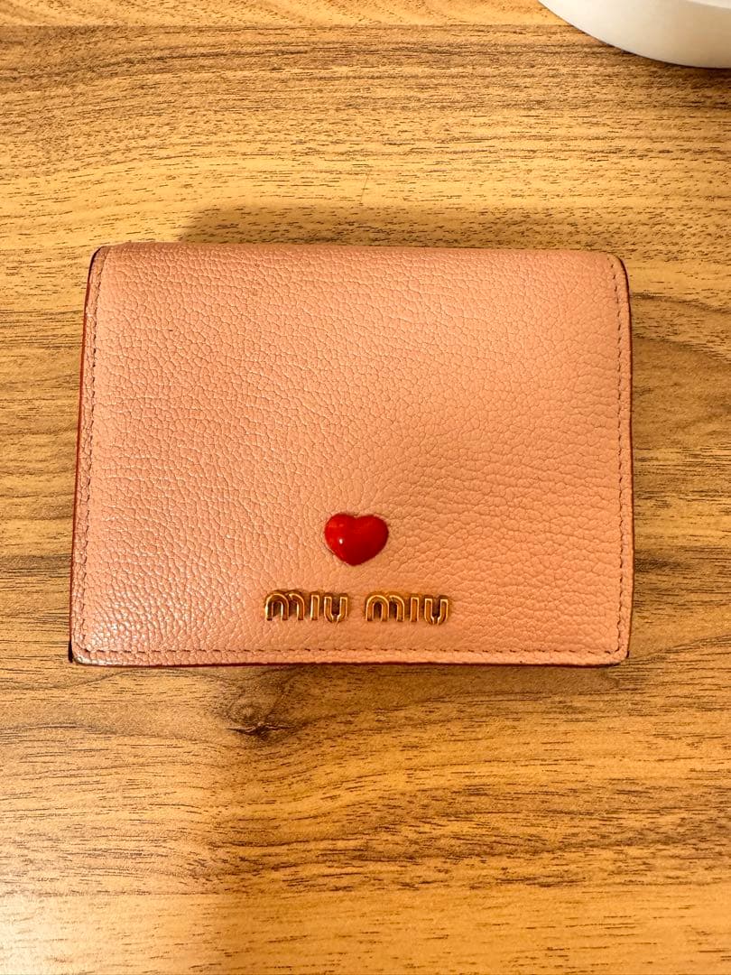 MIU MIU 二つ折り財布 ピンク