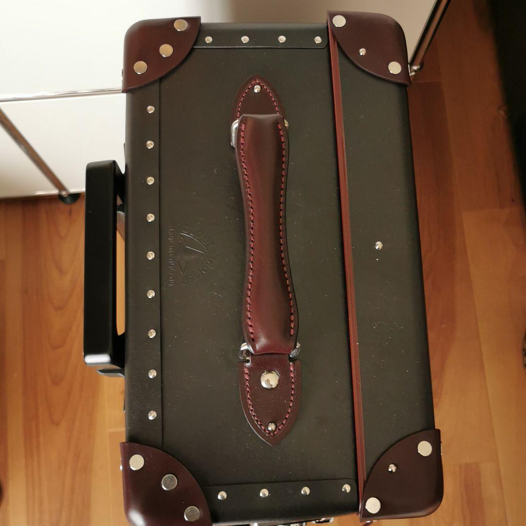 【新品】グローブトロッター　スーツケース