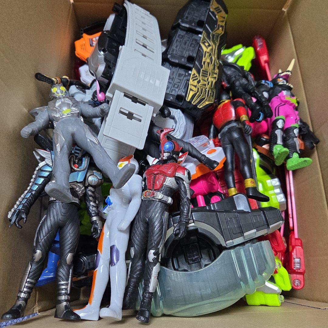 仮面ライダー フィギュアと変身アイテムセット