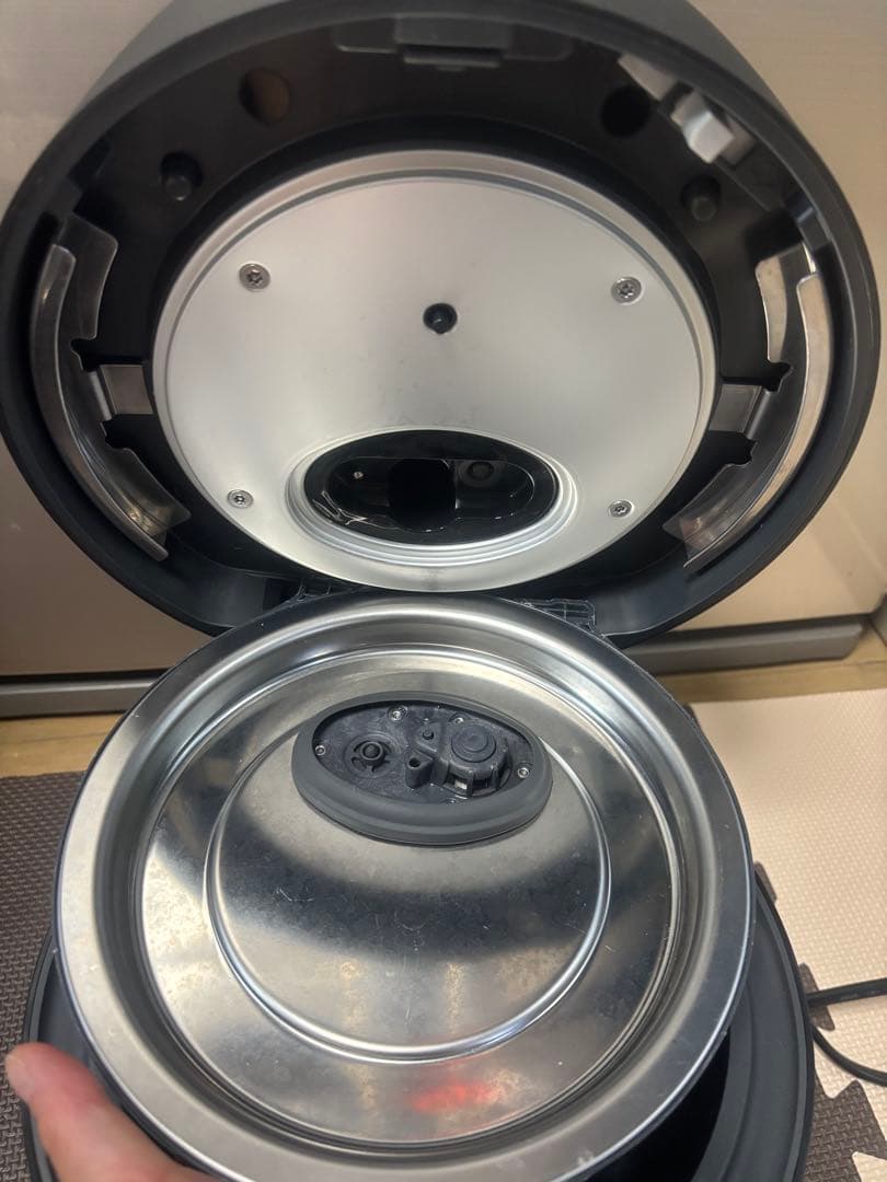 [倉庫処分セール]圧力IHジャー炊飯器 SR-NA102 ブラック2023年製