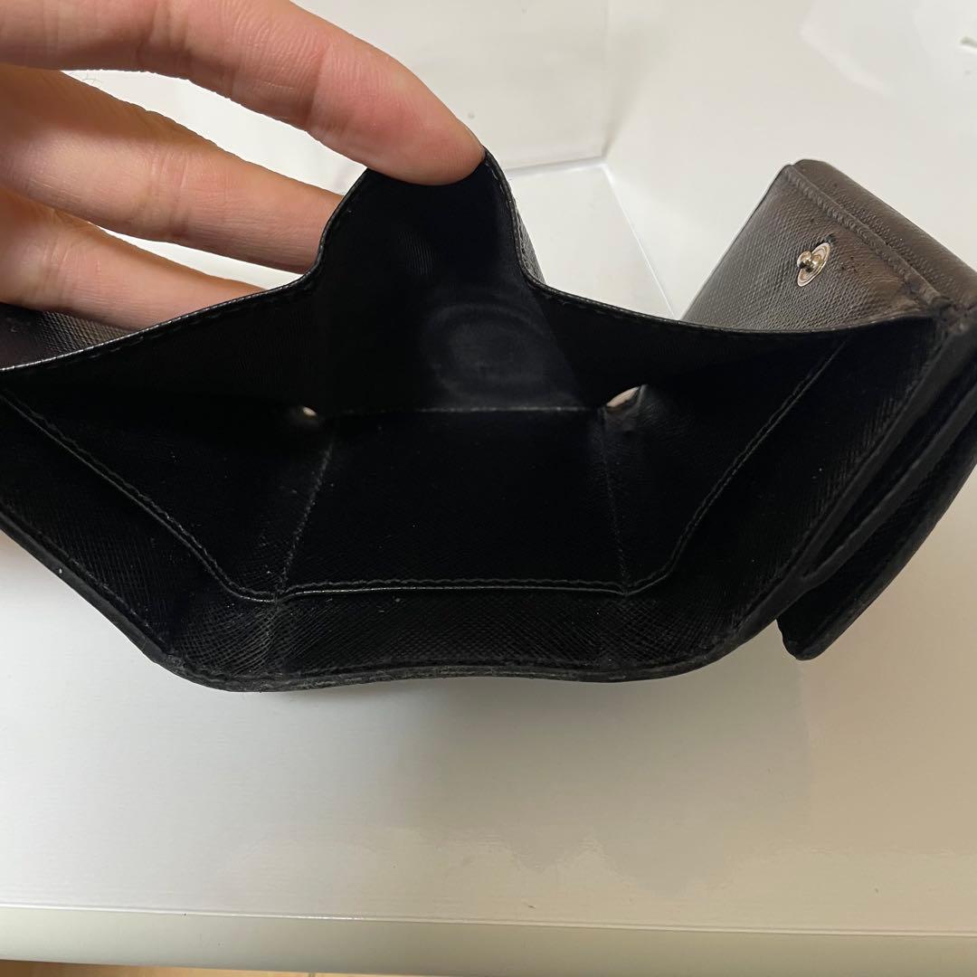 こむぎPRADA サフィアーノ 三つ折り財布 ブラック 正規品