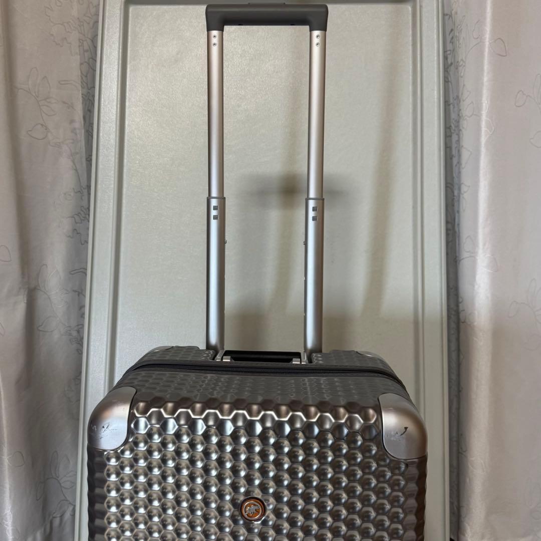 i*4様 シルバー ポリカーボネート キャリーケース