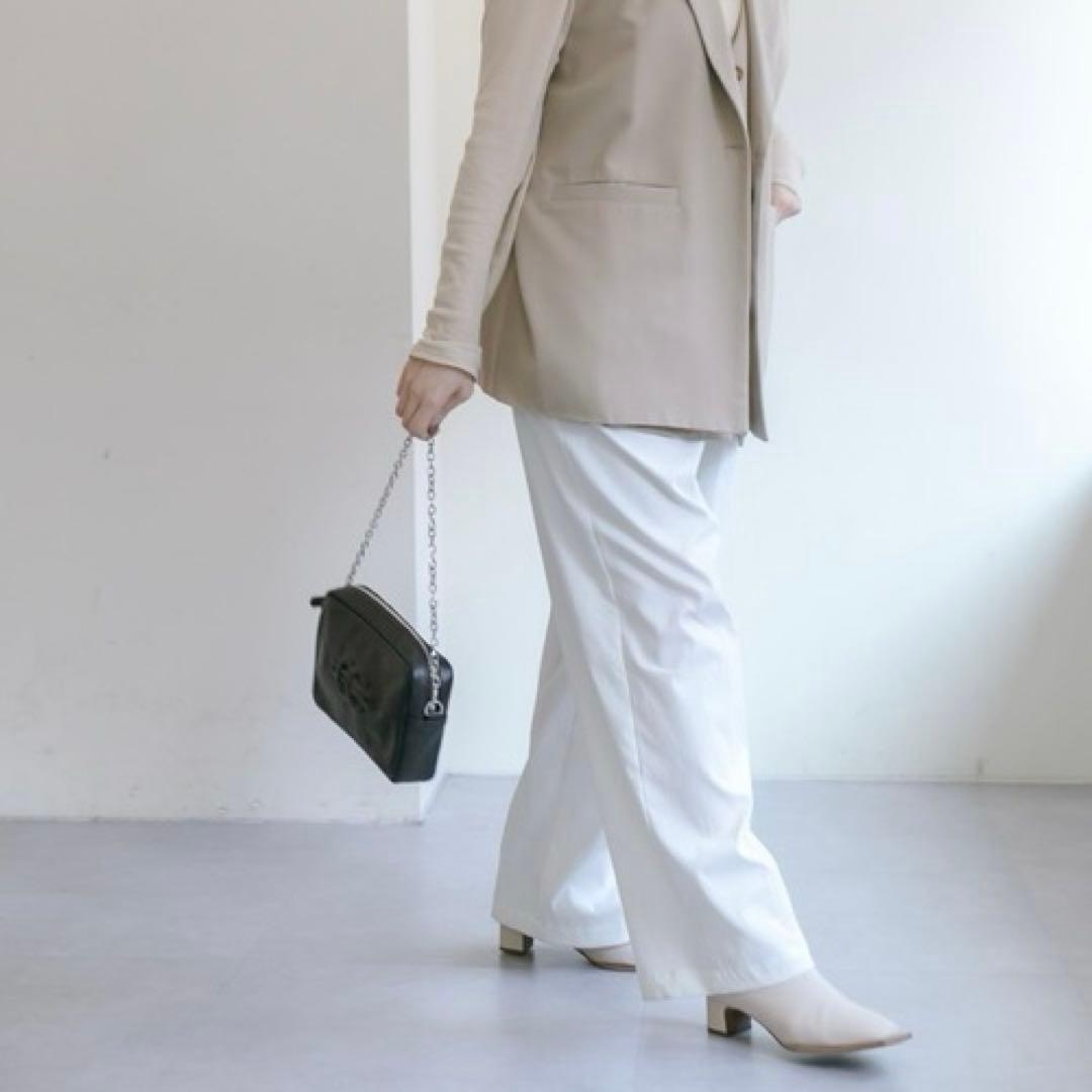 ear PAPILLONNER 《牛革》エンボス ショルダーバッグ ブラック