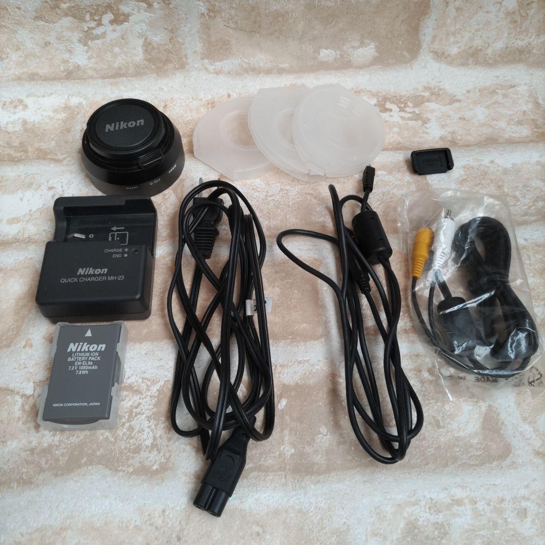 Nikon D5000 デジタル一眼レフカメラ　レンズキット