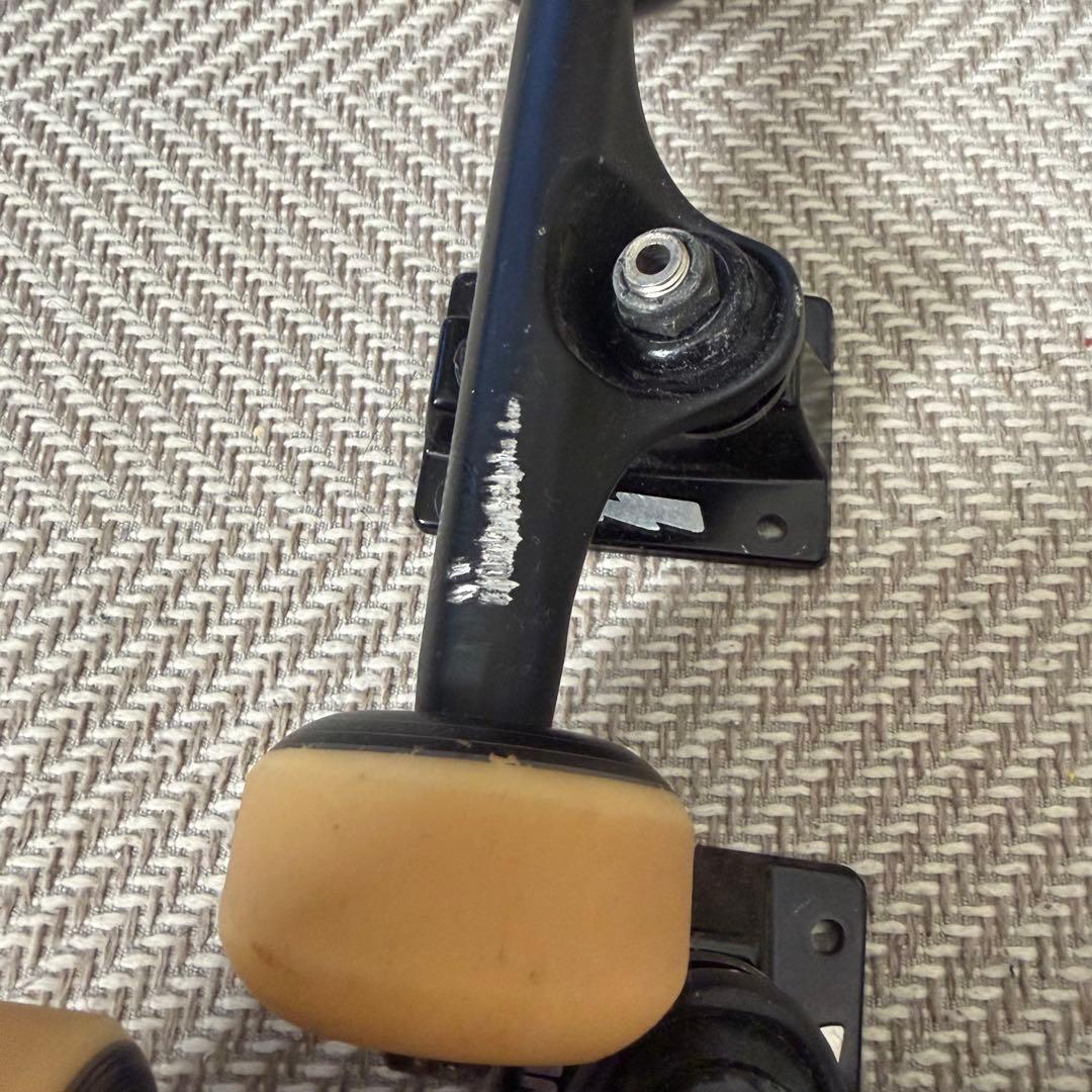 THUNDER Titanium Lights トラック