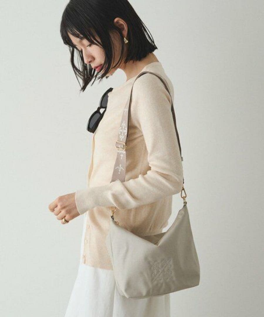 ほぼ未使用ラシット今期コーデュラナイロンシンプル2wayショルダーバッグ