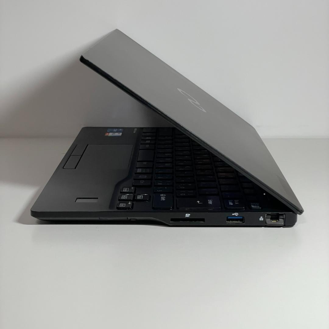 第11世代core i5 LIFEBOOK U9311 ノートPC office