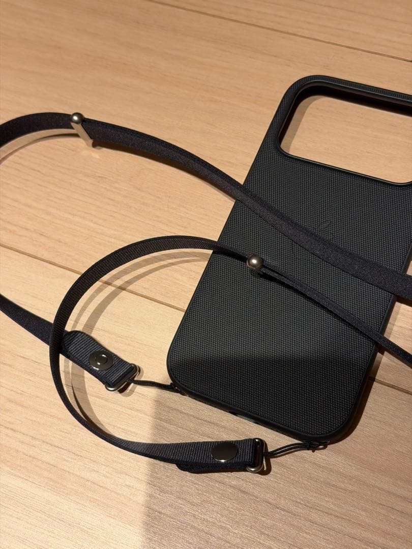 iPhone17Pro テックウーブンケース クロスボディストラップ セット販売