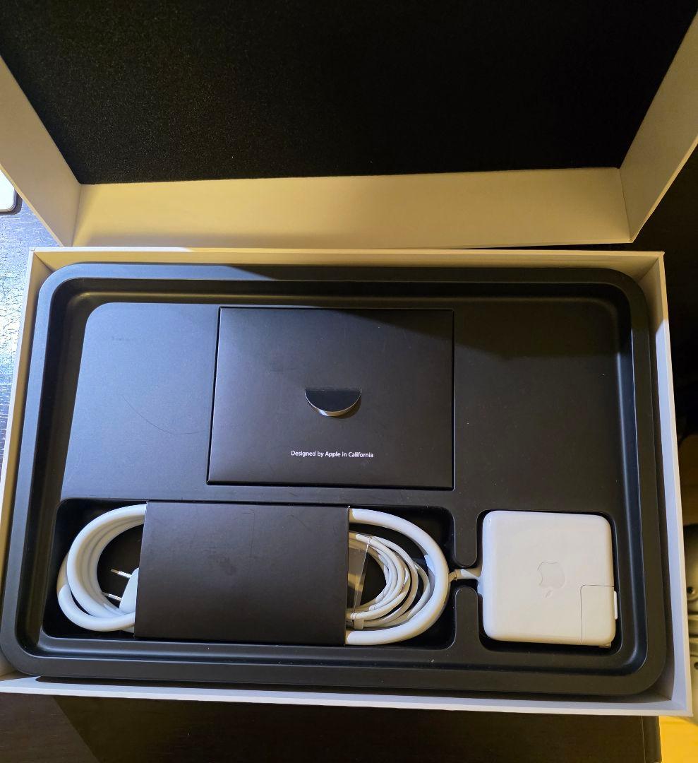 MacBook Air 11インチ　A1465 128GB