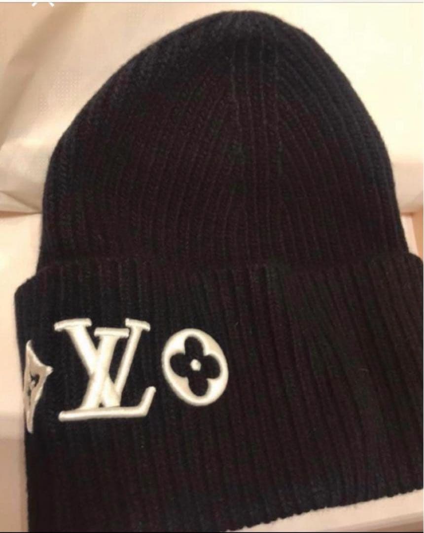 ルイヴィトンビーニー LV ヘッドライン ニットキャップ 刺繍 ロゴ