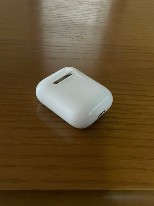 Apple AirPods 第一世代
