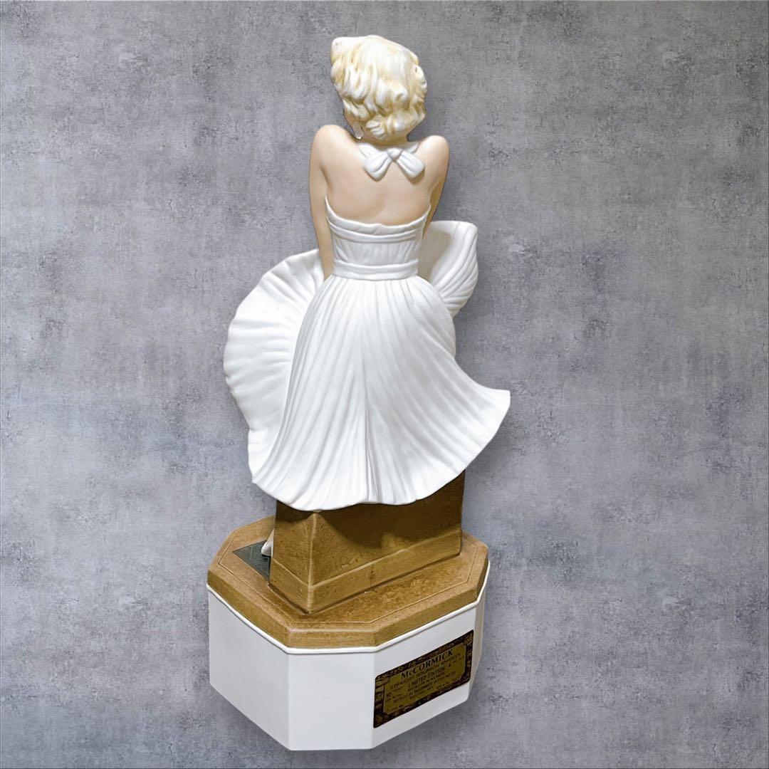 マリリンモンロー 7年目の浮気 ウイスキーボトル 空瓶 陶器製