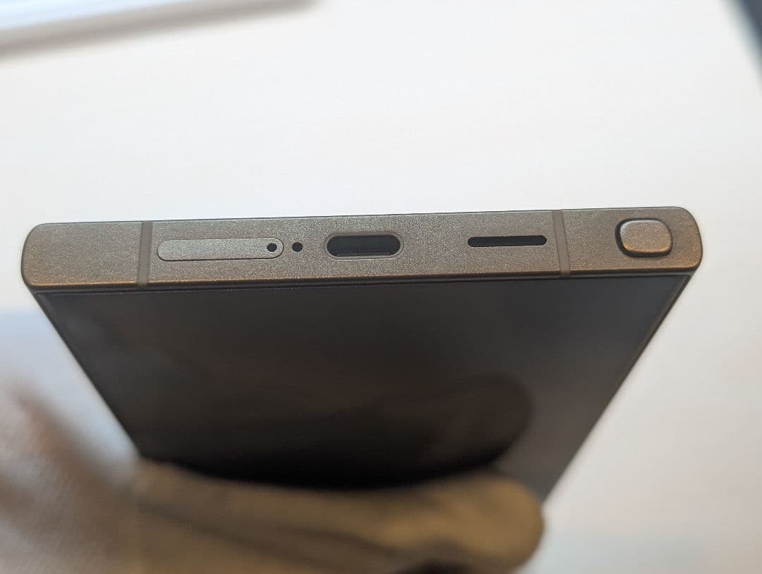 韓国版　Galaxy S24 Ultra チタニウムイエロー　ROM256GB