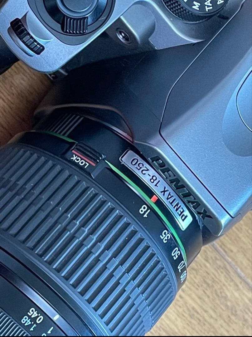 K-70 ボディ+18-250mm レンズ ストロボ付き