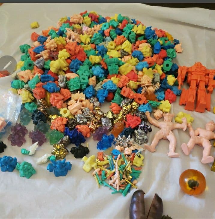 ガン消し　キン消し　特撮　怪獣など　当時物　大量まとめ売り　1000体以上