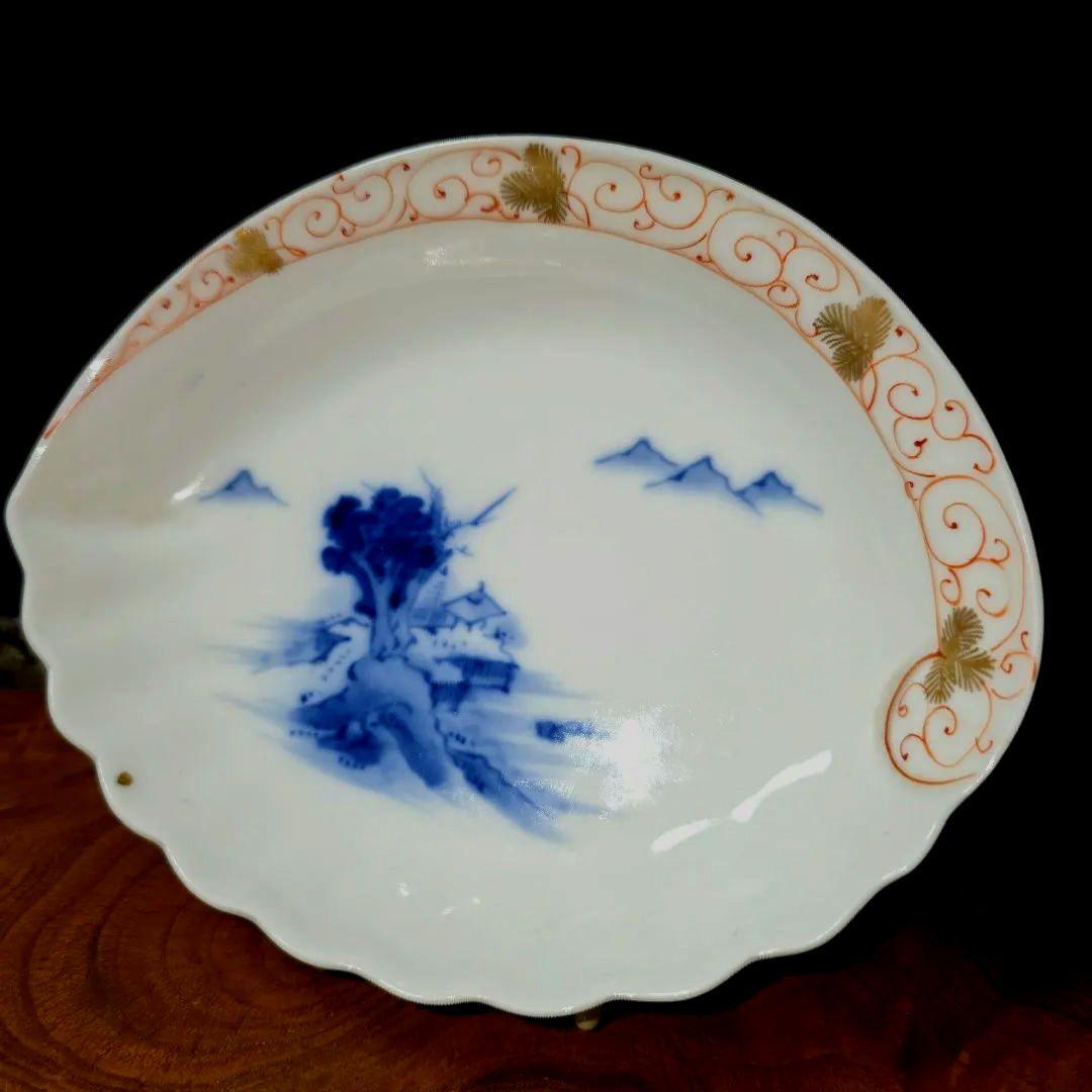 黒犬となります。金継ぎ 源六焼 富永源六 鮑型 アワビ 銘々皿 1枚