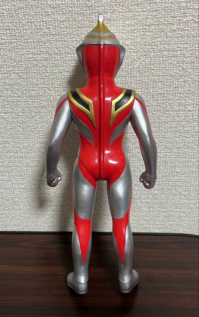 ブルマァク ブルマァクの怪獣シリーズ ウルトラマンガイア V2 ソフビ