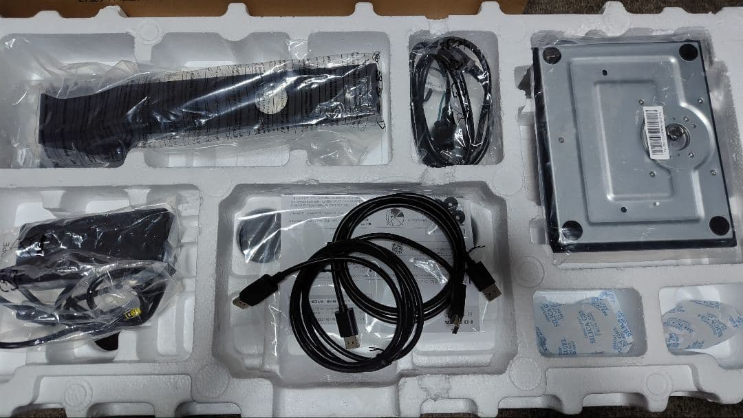 I-O DATA 27インチ miniLED WQHD 180hz モニター